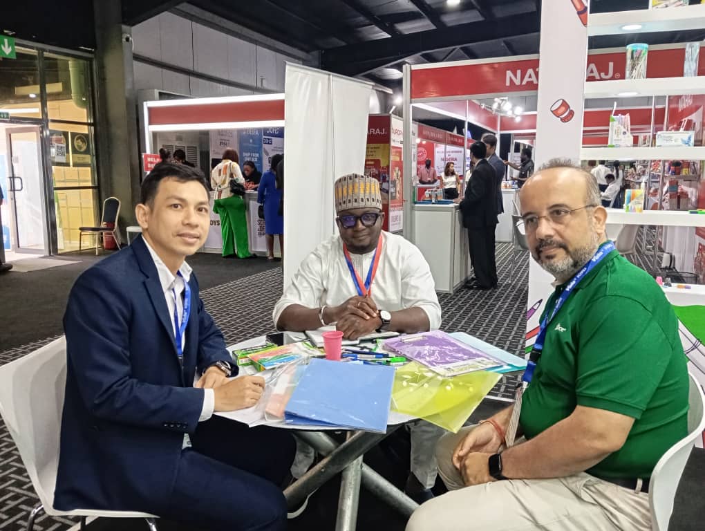 PARTCIPATION AU SALON INTERNATIONAL DES FOURNITURES SCOLAIRES
